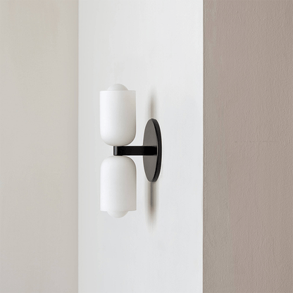 AmbiDual – Lámpara de pared moderna de acrílico con brillo direccional dual