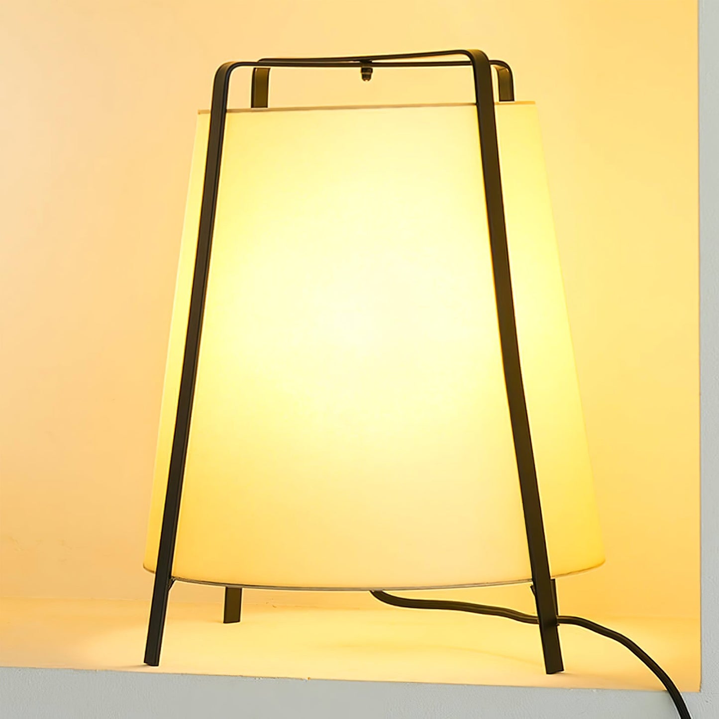AkaneBeam - Table Lamp with Japanese-Inspired Aesthetic and Soft Radiance