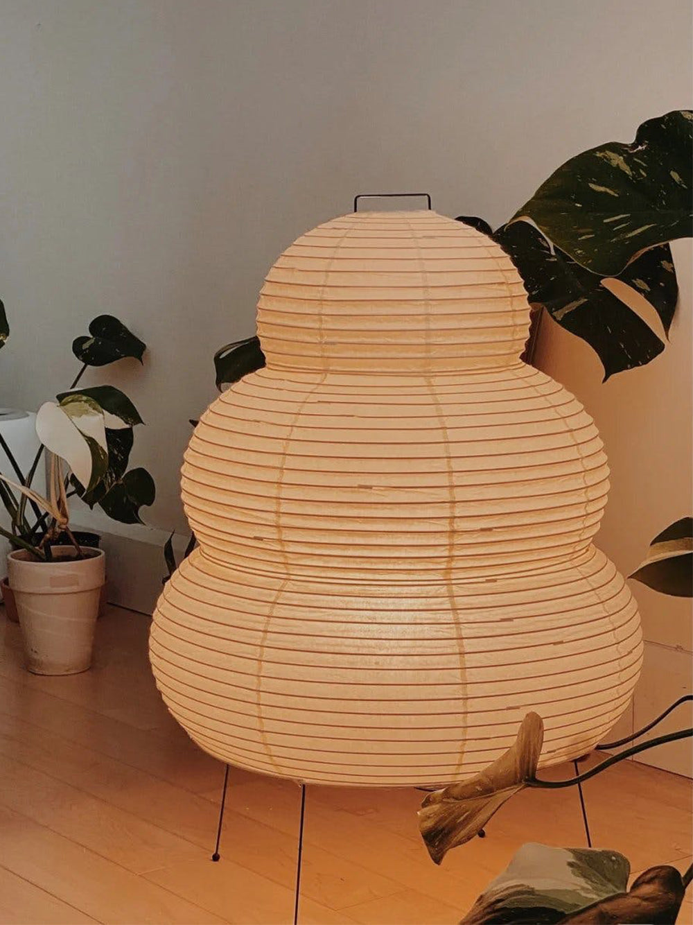 ZenLume – Serene Japanese Lantern Desk Lamp