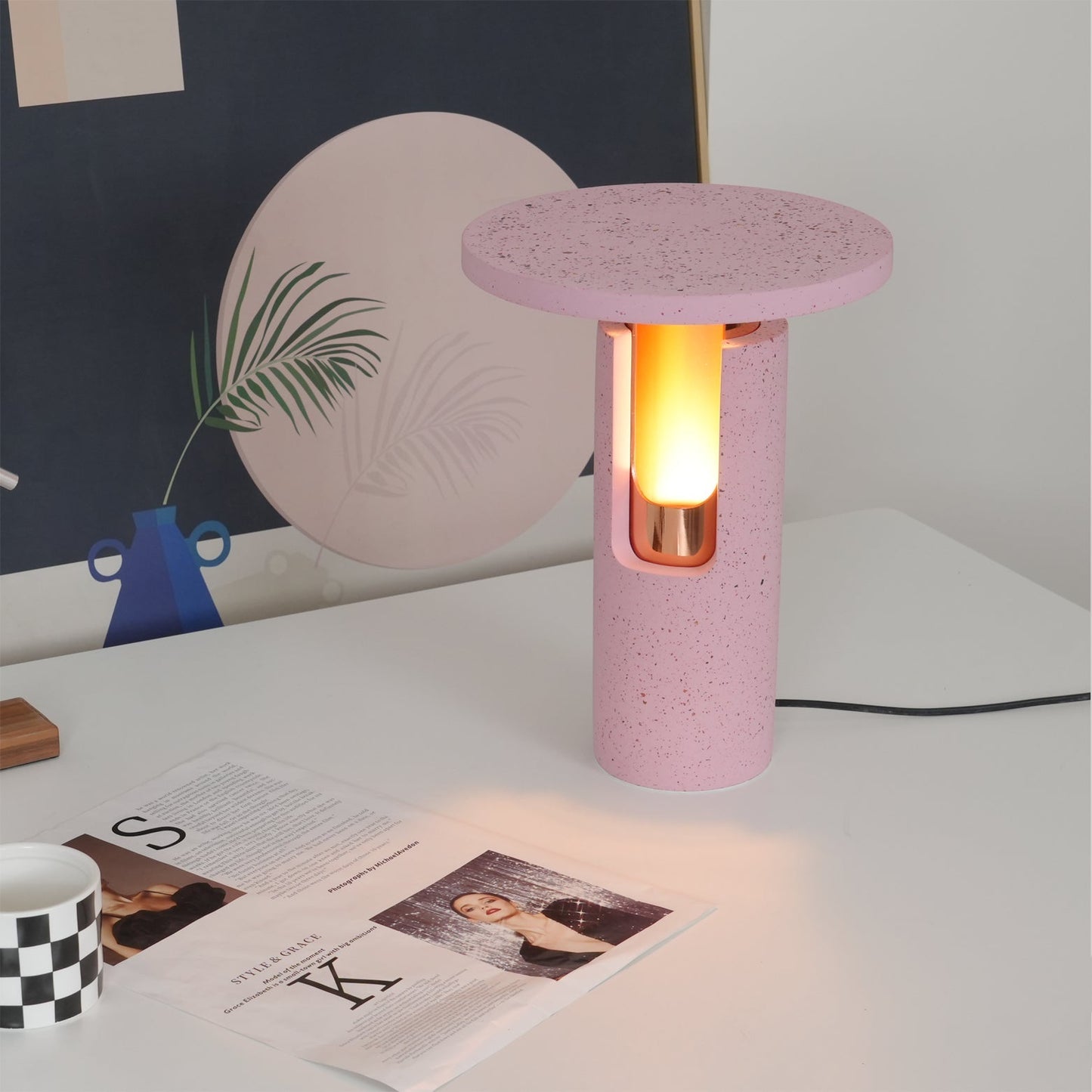 SolarAmber - Warm Table Lamp with Sun-Inspired Amber Light
