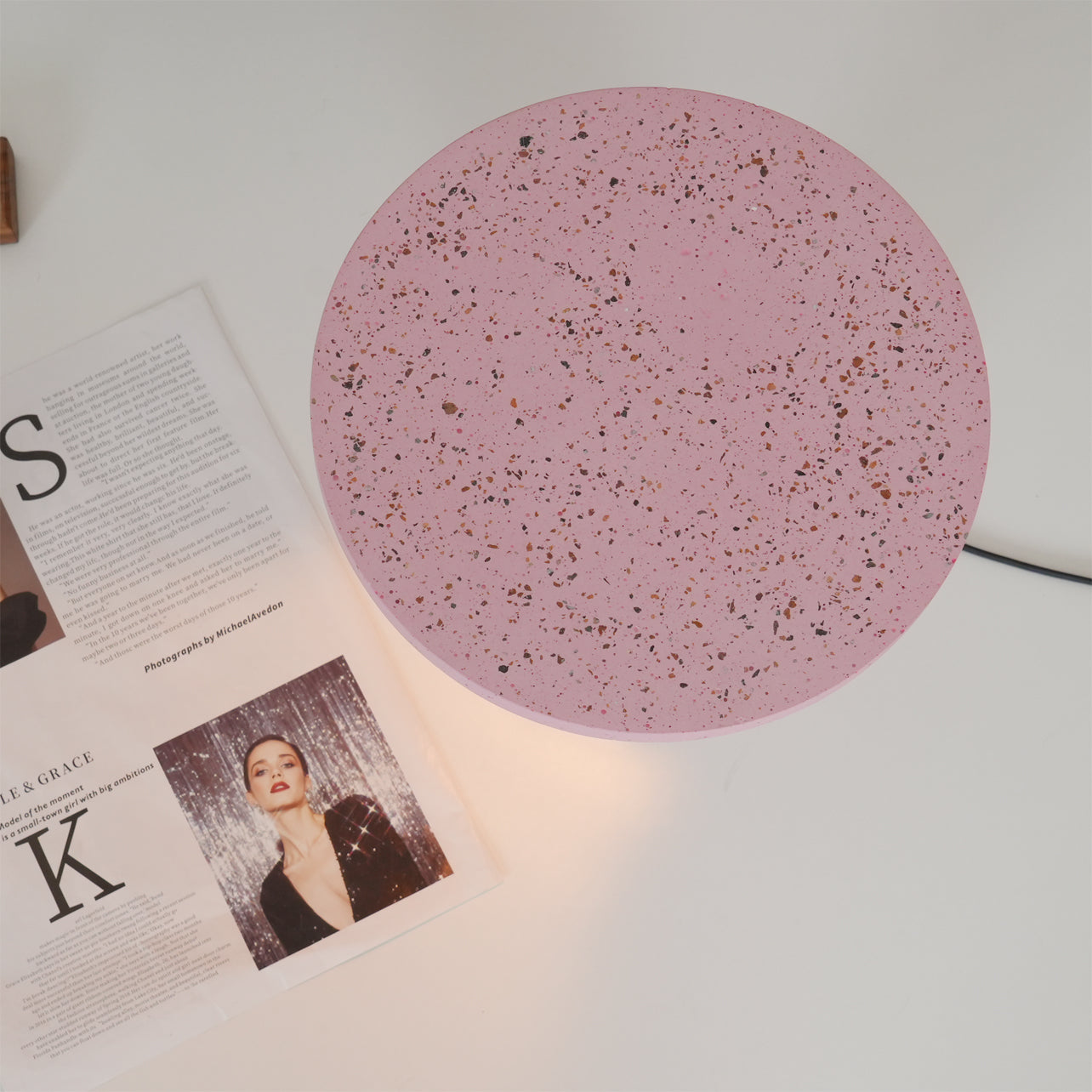 SolarAmber - Warm Table Lamp with Sun-Inspired Amber Light