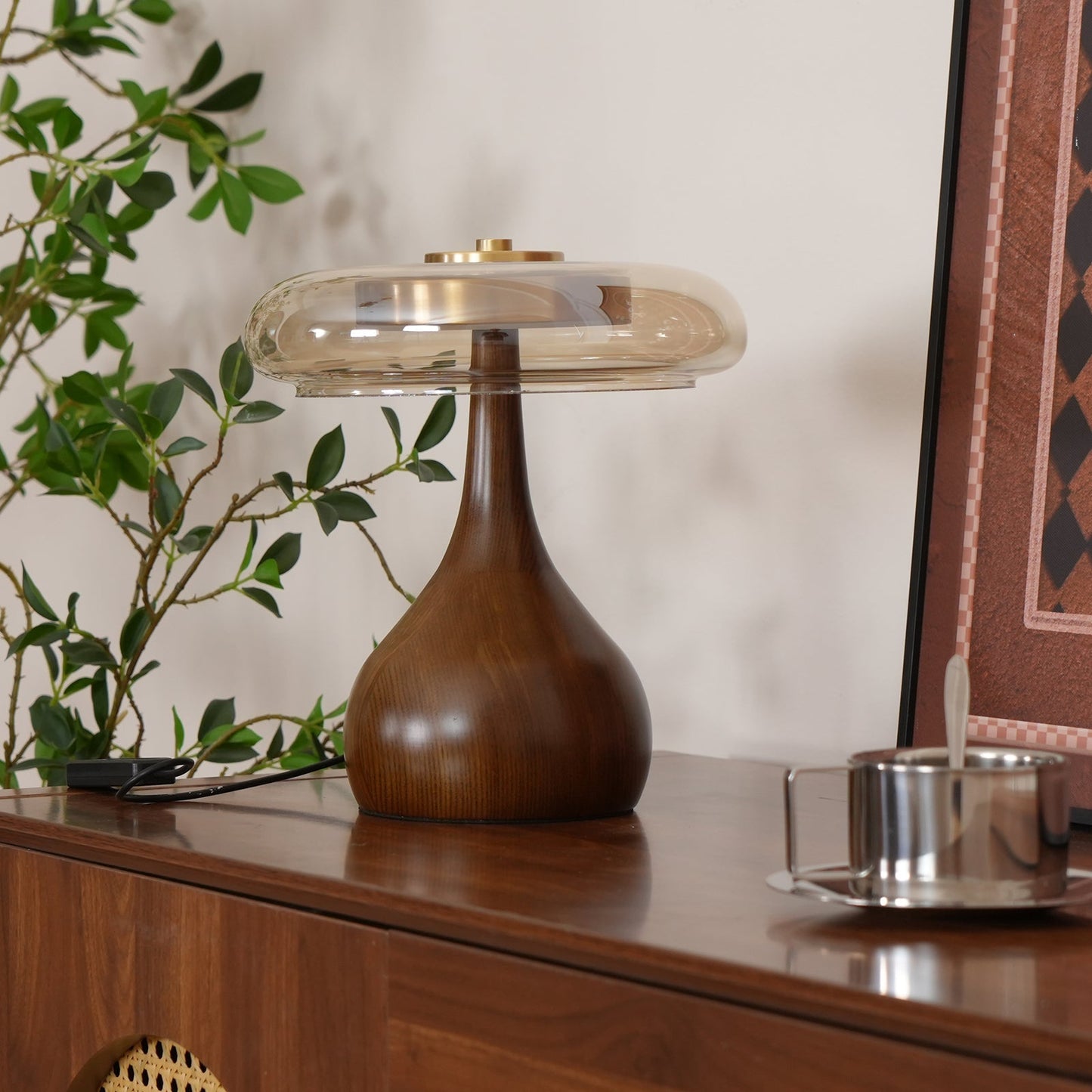 LumiWood – Elegante Luz de Mesa LED