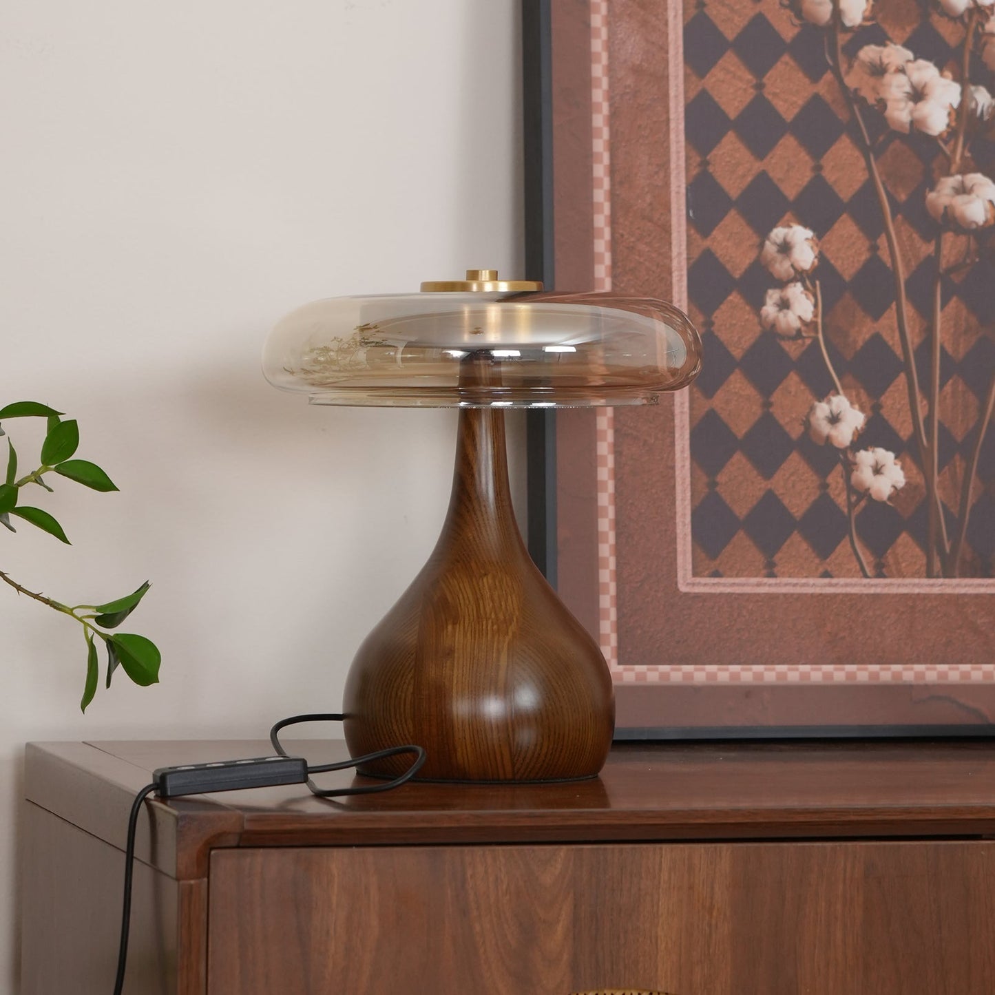 LumiWood – Elegante Luz de Mesa LED