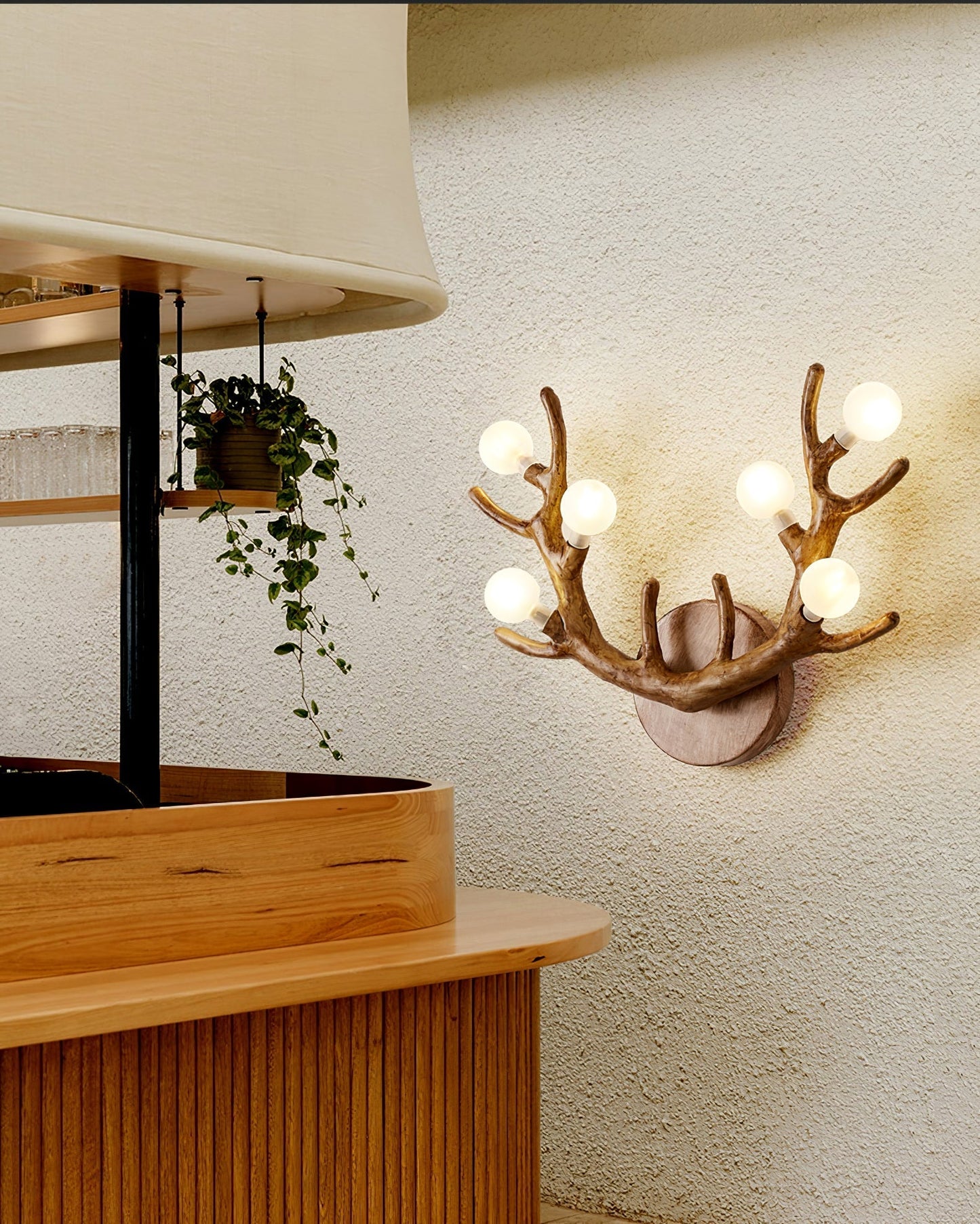 WoodLuxe – Elegant Deer-Shaped Wall Lamp for Nature Lovers