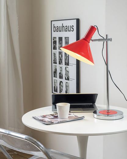 BeamAura - Sleek Table Lamp