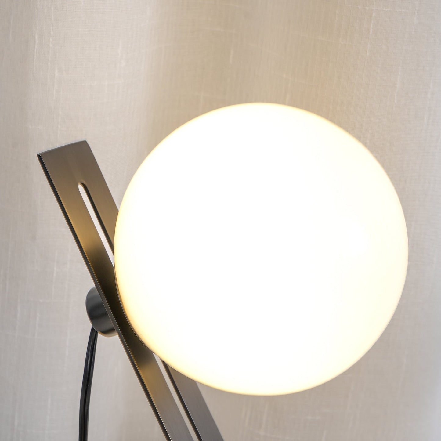 ArandelaGlow - Lampe de Bureau Moderne