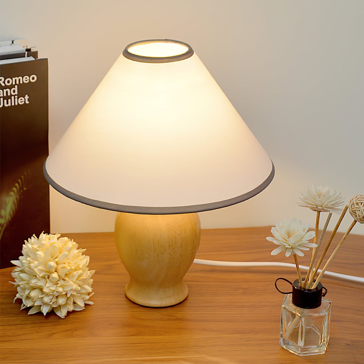 BeamLuxe - Wooden Table Lamp