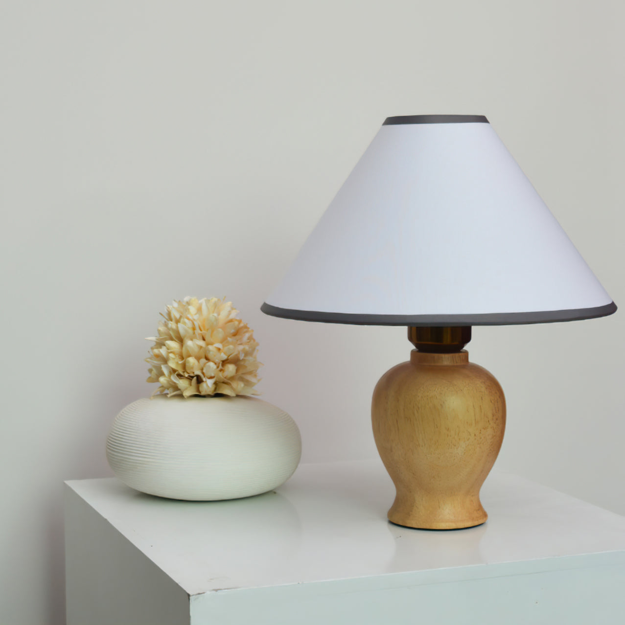 BeamLuxe - Wooden Table Lamp