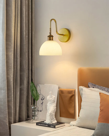 HeritageBeam – Classic Wall Lamp with Luxe Elegance