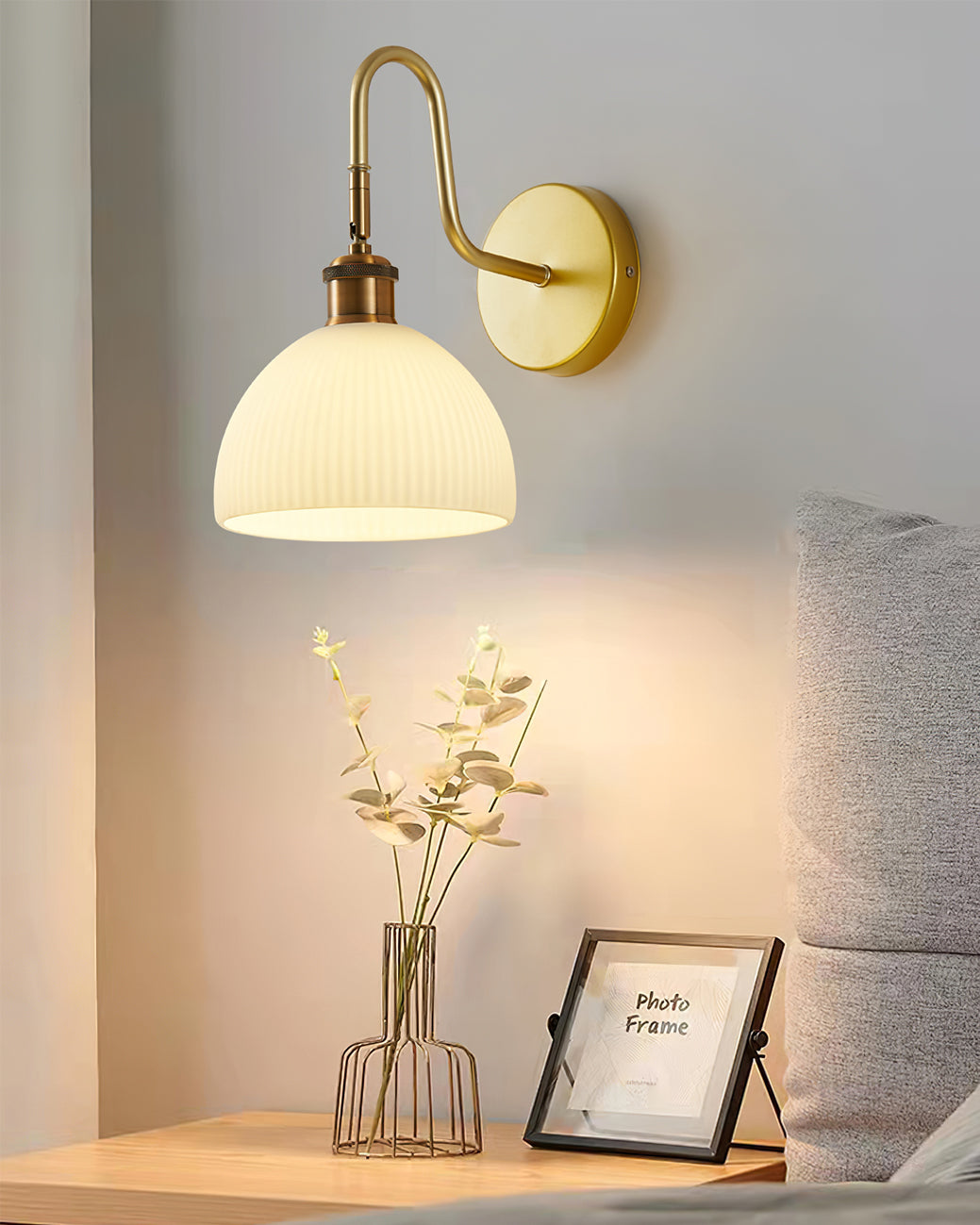 HeritageBeam – Classic Wall Lamp with Luxe Elegance