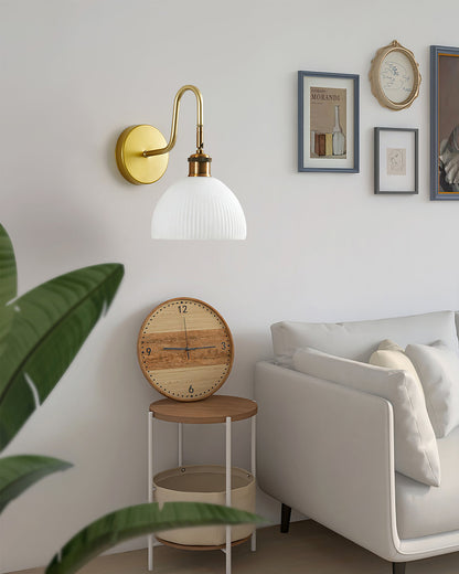 HeritageBeam – Classic Wall Lamp with Luxe Elegance