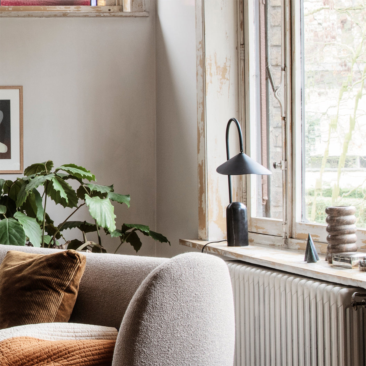 VerbaLume – Lampada da tavolo regolabile contemporanea