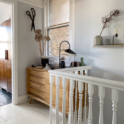 VerbaLume – Lampada da tavolo regolabile contemporanea