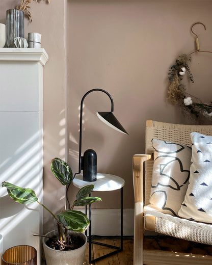 VerbaLume – Lampada da tavolo regolabile contemporanea