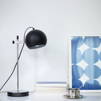 PivotGlow – Modern Adjustable Desk Light