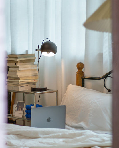 PivotGlow – Modern Adjustable Desk Light