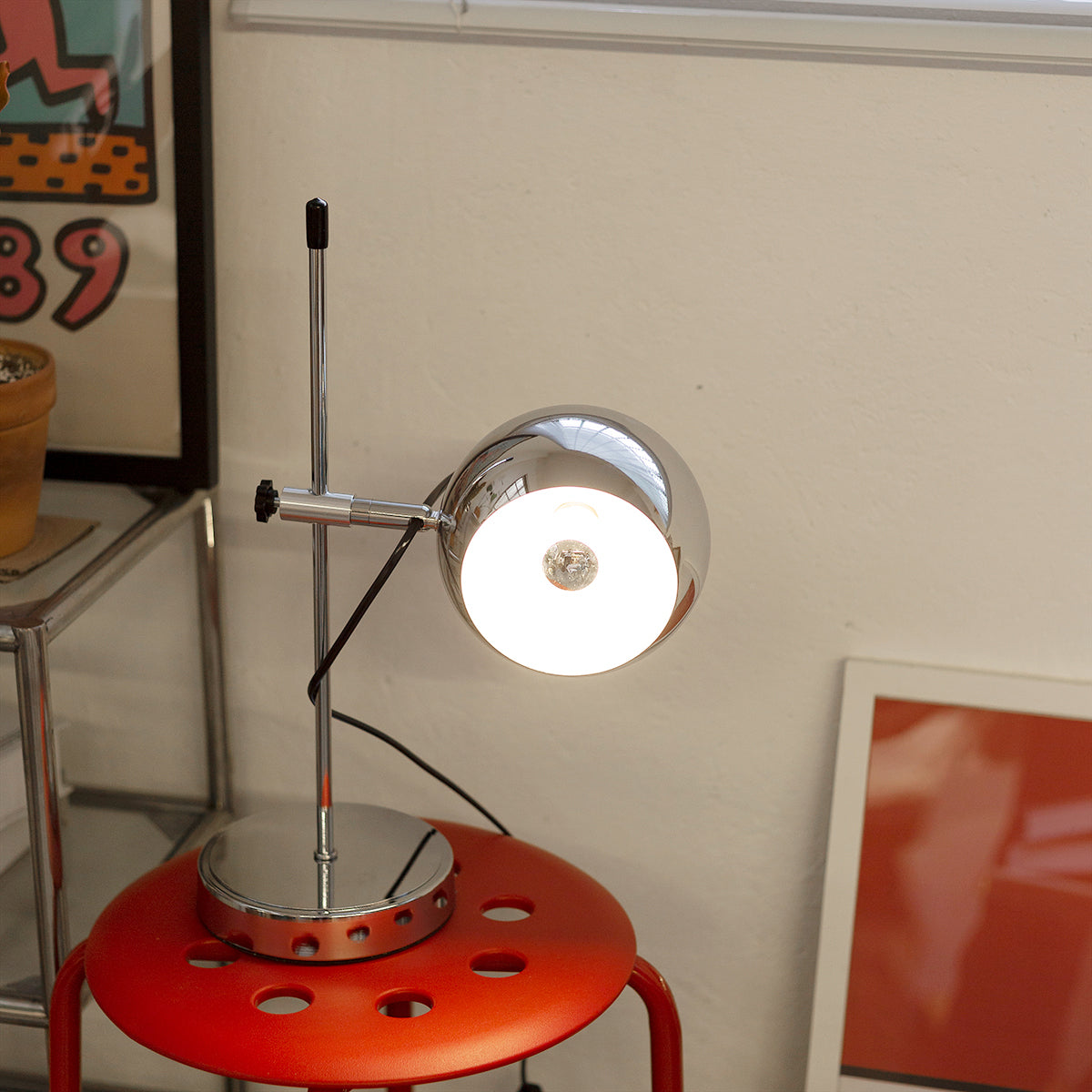 PivotGlow – Modern Adjustable Desk Light