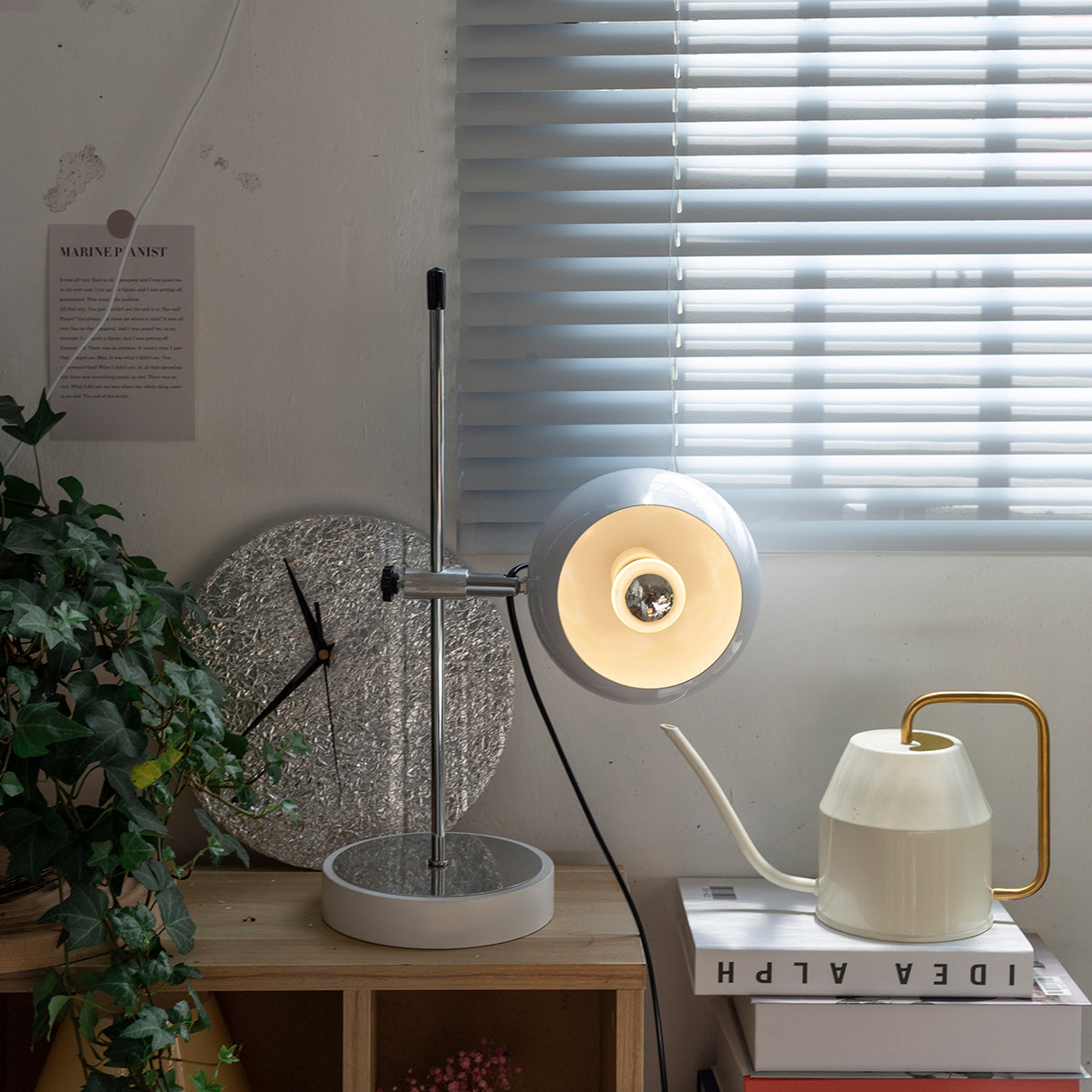 PivotGlow – Modern Adjustable Desk Light