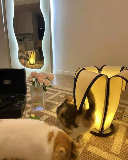 GlowBanana - Lampada da Tavolo con Forma di Banana Gioiosa e Luce Morbida