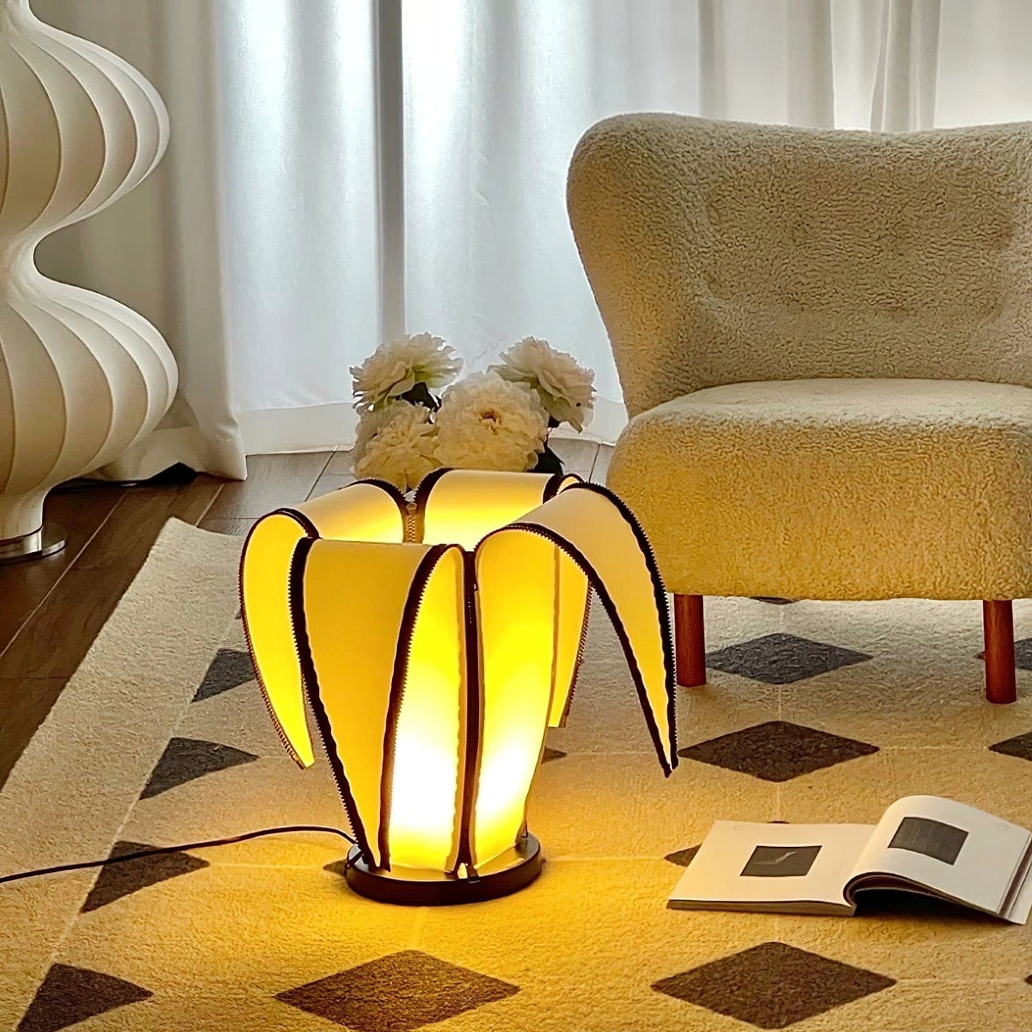 GlowBanana - Lampada da Tavolo con Forma di Banana Gioiosa e Luce Morbida