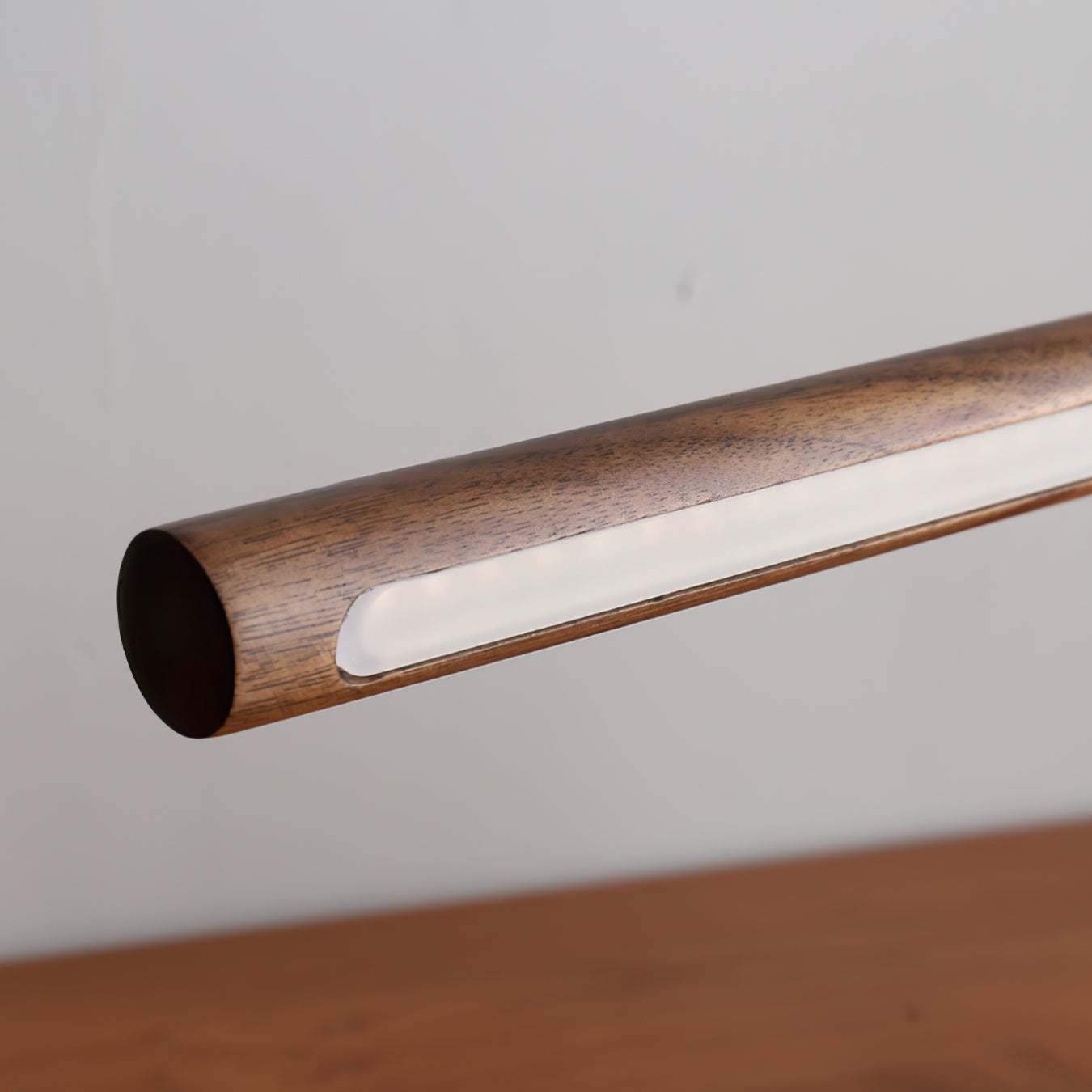 MetroSlim - Lámpara de Mesa