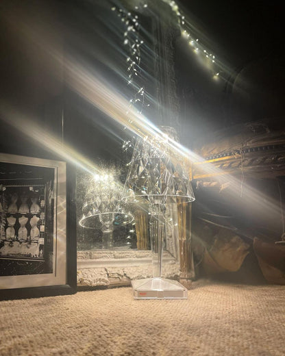 SparkleBeam - Moderne LED-lampe med et strejf af glamour