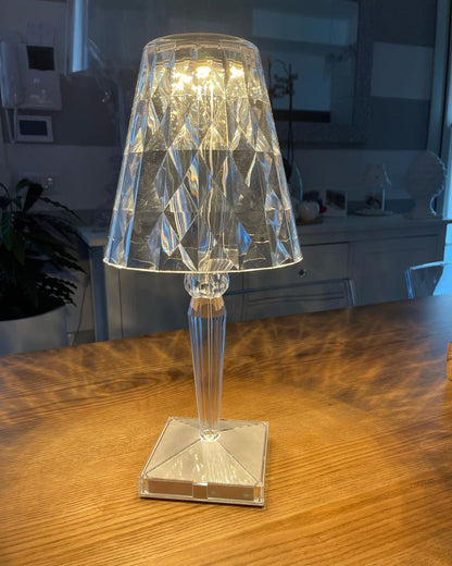 SparkleBeam - Moderne LED-lampe med et strejf af glamour