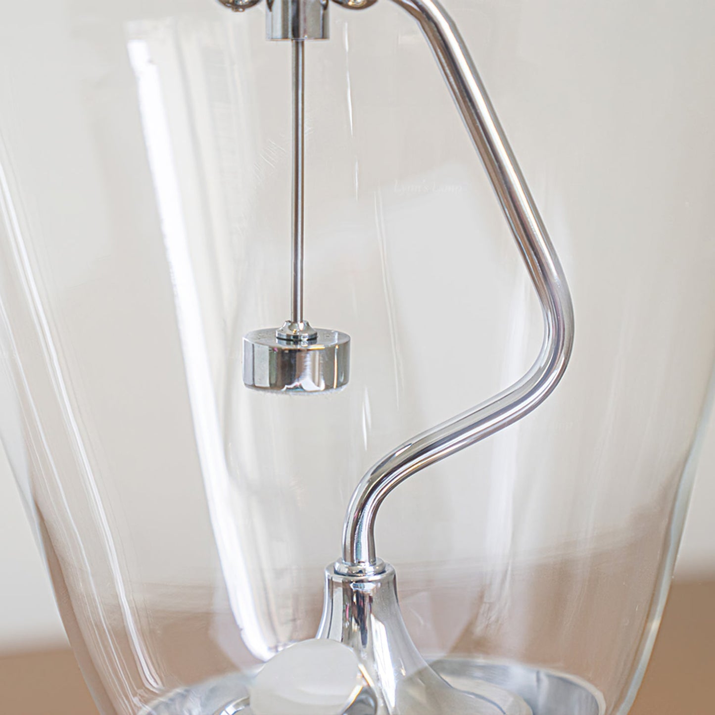 AirLuxe - Stilfuld Bordlampe