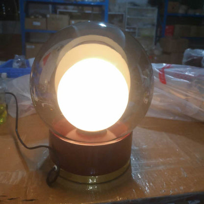 LuxeBoule - Table Lamp with Geometric Shape and Cozy Light Diffusion