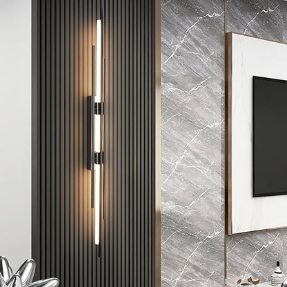 LuxeAura – Lámpara de pared dorada opulenta para espacios elegantes