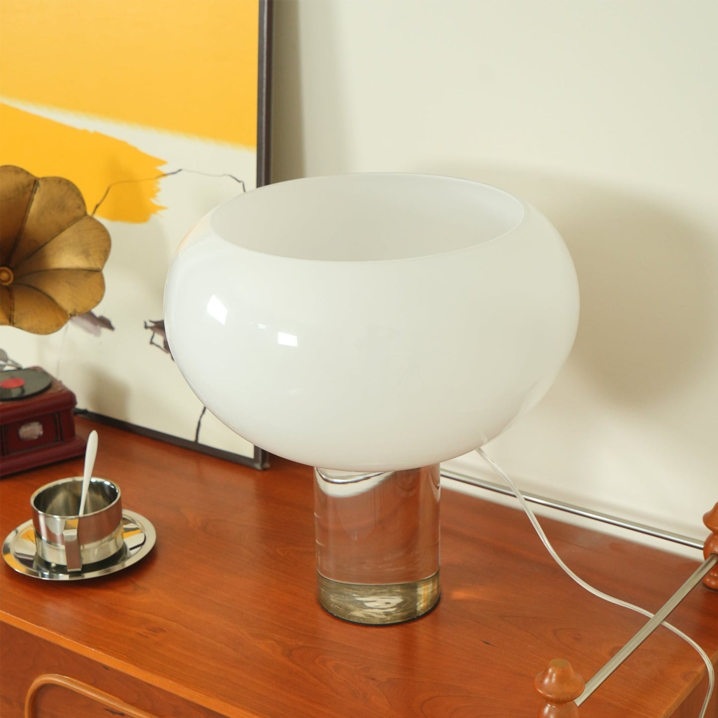 GlowBuds - Moderne Tafel Lamp met Rond Glasontwerp