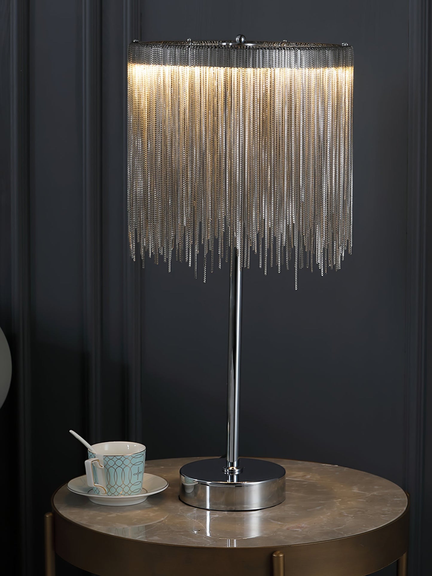 ChicGlow - Table Lamp with Sophisticated Tassel Details and Ambient Lighting
