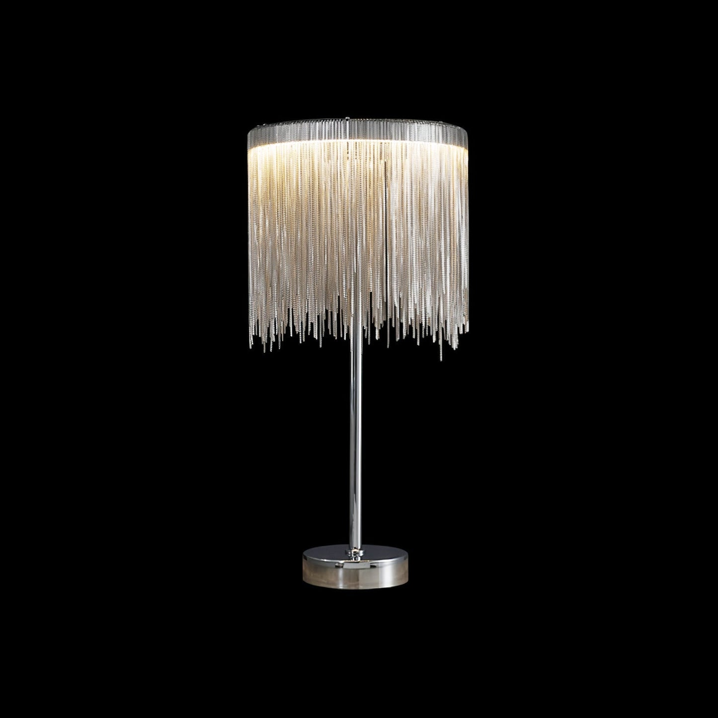 ChicGlow - Table Lamp with Sophisticated Tassel Details and Ambient Lighting