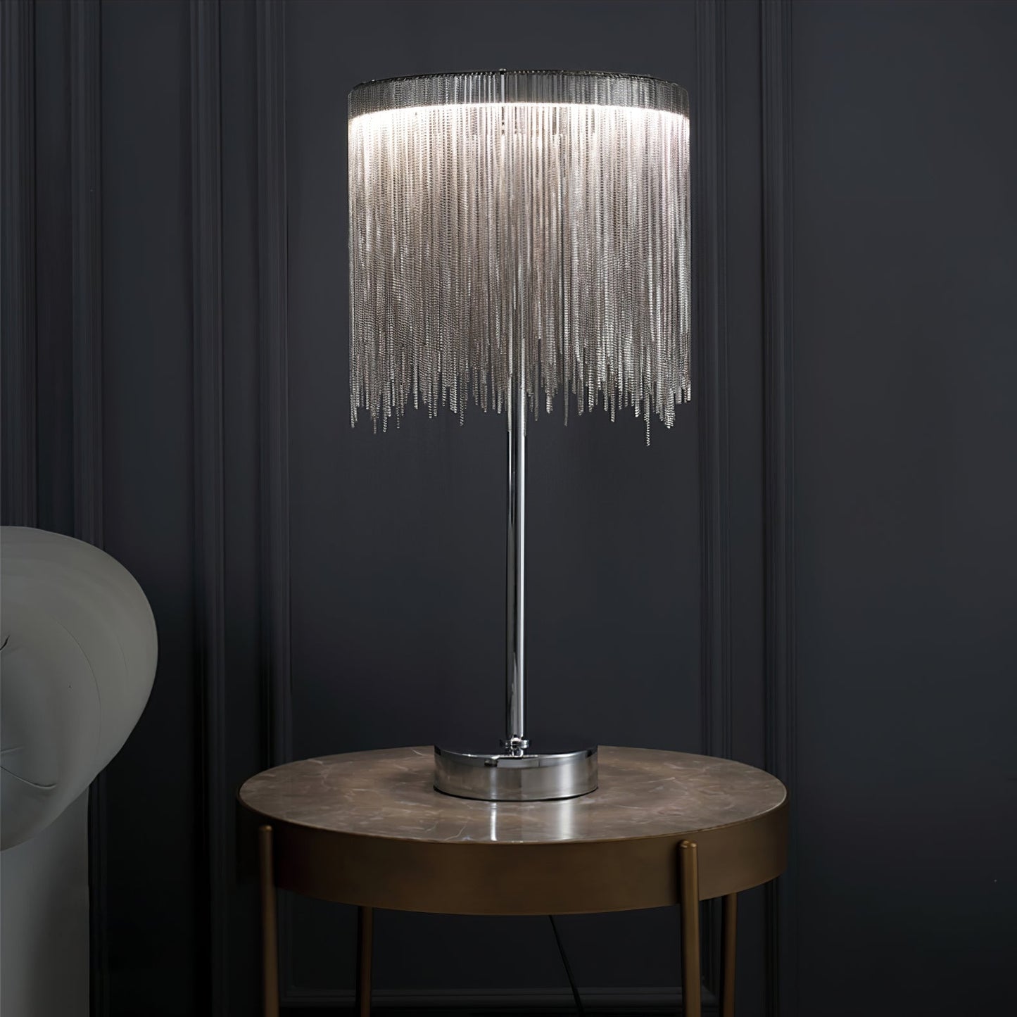 ChicGlow - Table Lamp with Sophisticated Tassel Details and Ambient Lighting