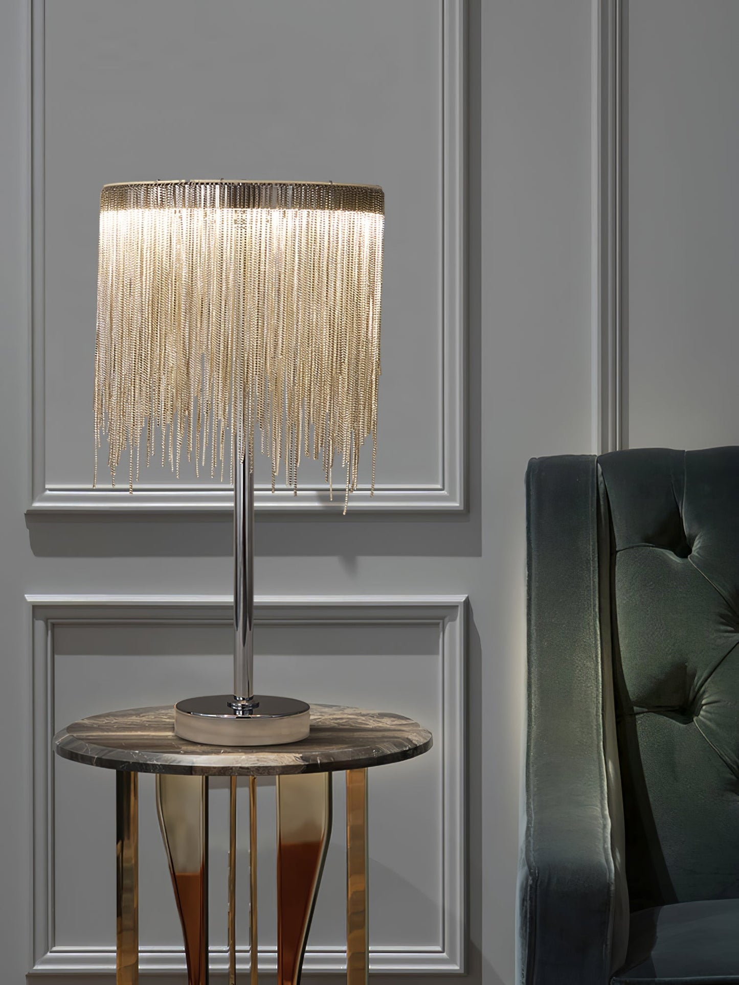 ChicGlow - Table Lamp with Sophisticated Tassel Details and Ambient Lighting