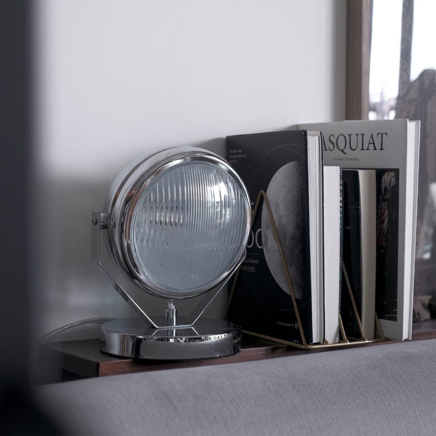 GlassMetal – Modern LED Table Lamp with Sleek Design