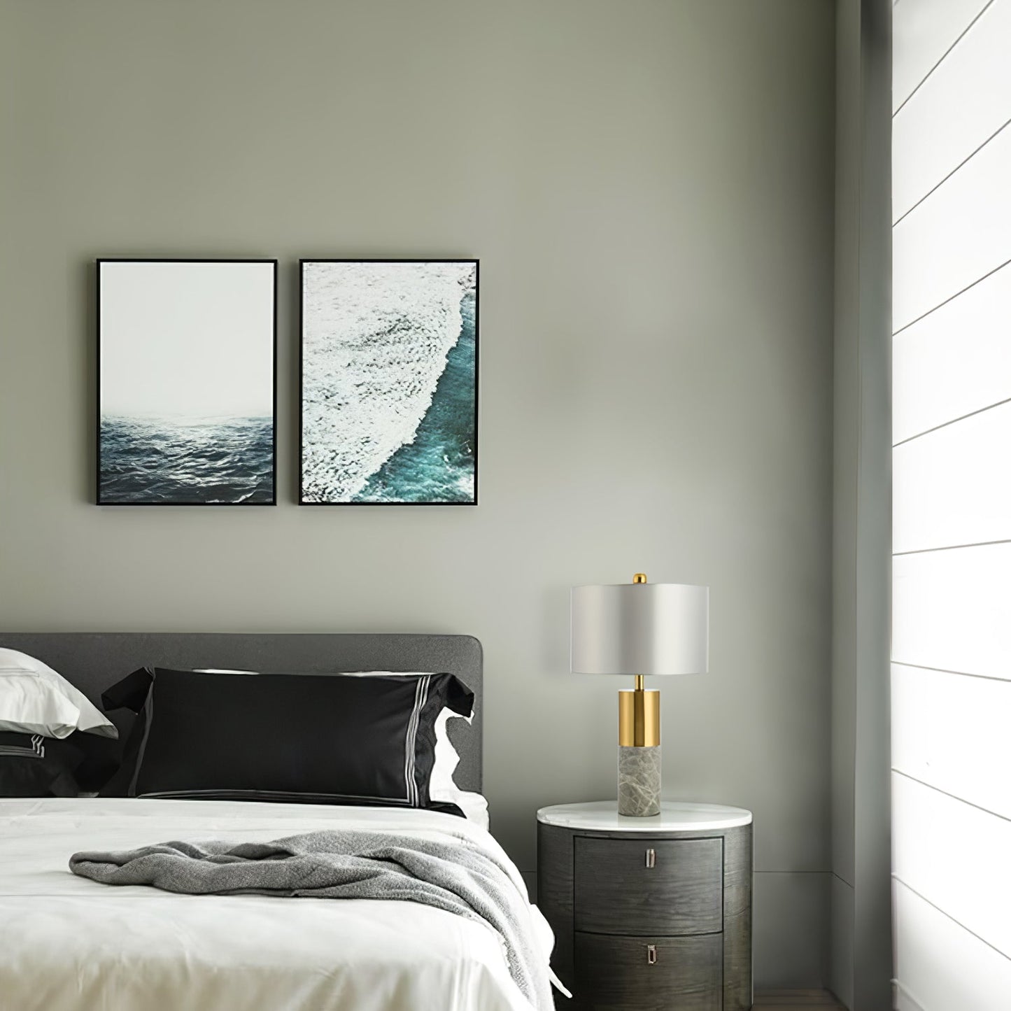 StoneRadiance - Elegant Bordlampe med Marmorbase og Moderne Linjer