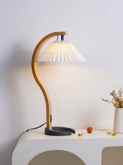 WoodFlow - Lampe de table avec des courbes naturelles et un design en bois
