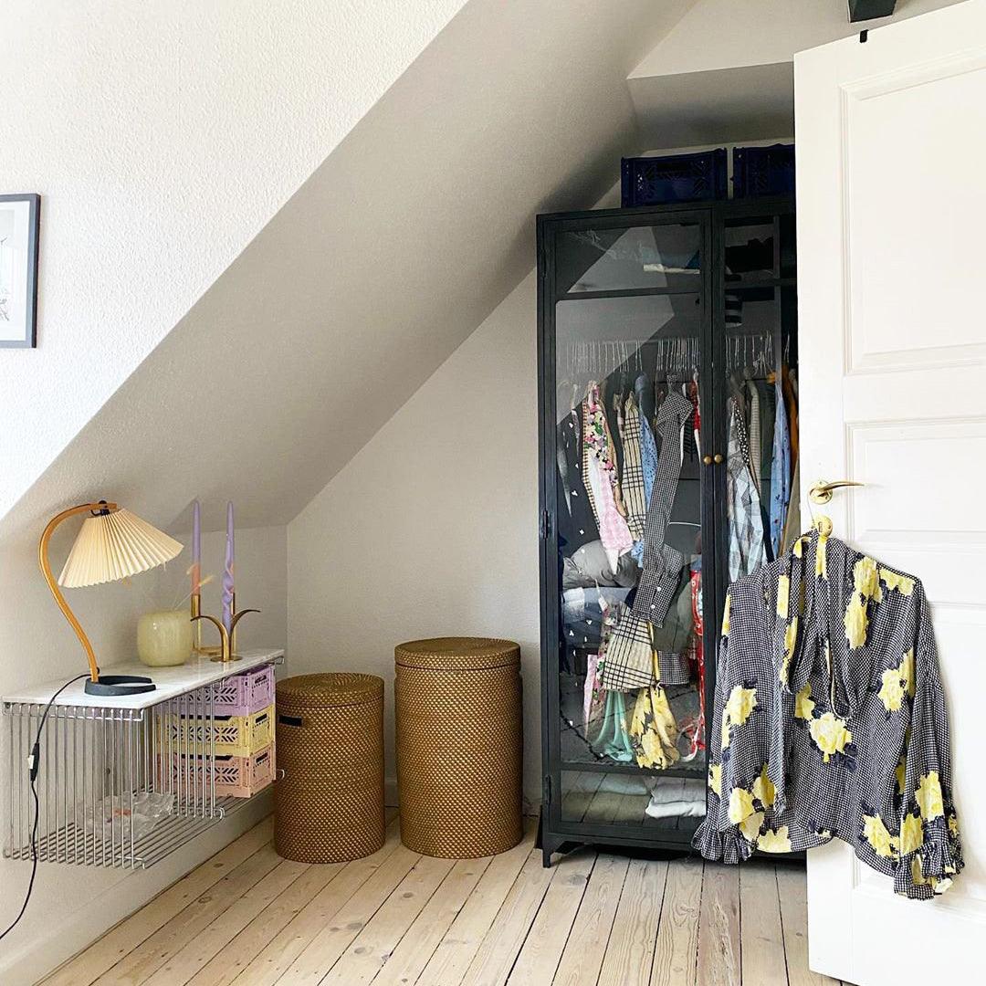 CapriGlow – Raffinata lampada da tavolo scandinava