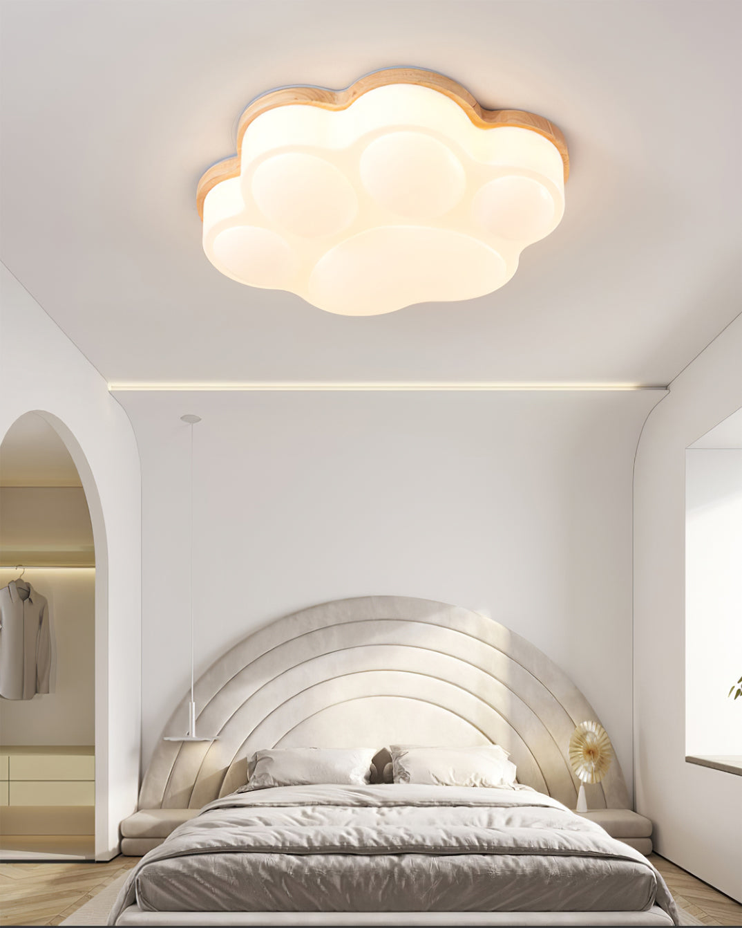 KittyLuxe - Lámpara de Techo con Diseño de Patita de Gato Juguetona y Brillo Sutil