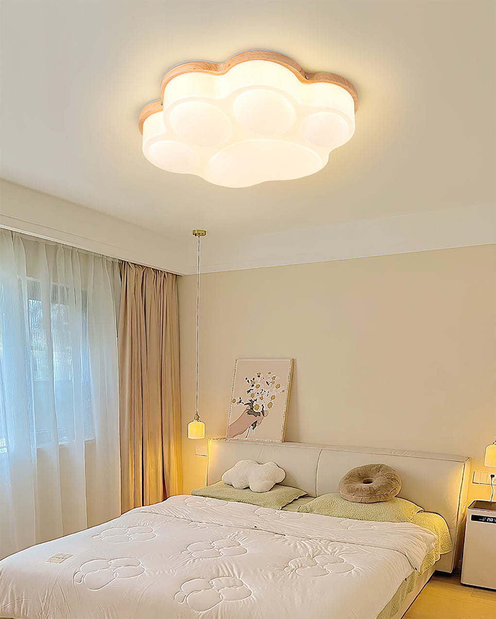 KittyLuxe - Lámpara de Techo con Diseño de Patita de Gato Juguetona y Brillo Sutil