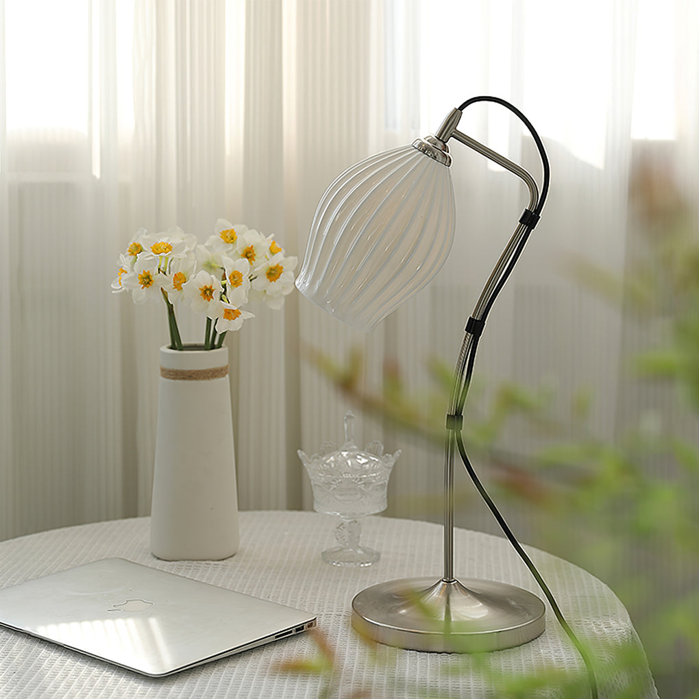 LumeCurve – Elegant Ceramic Table Lamp with Ribbed Texture