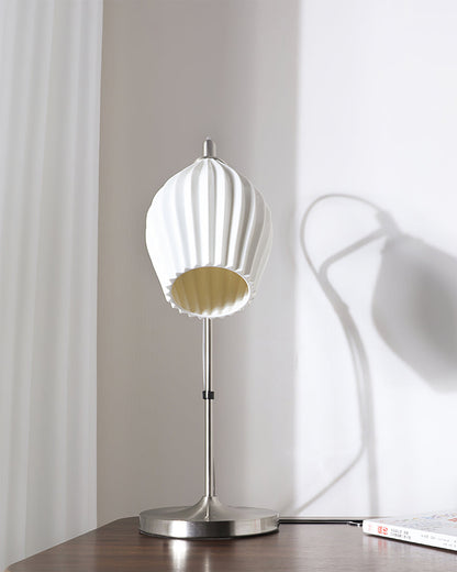 LumeCurve – Elegant Ceramic Table Lamp with Ribbed Texture