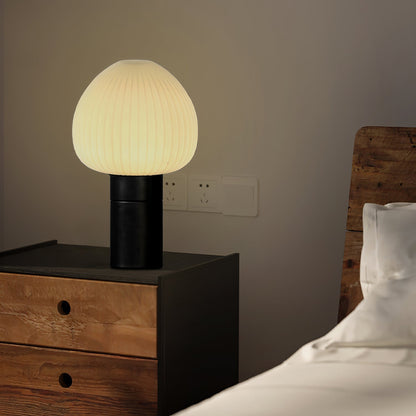 LuxeAura - Table Lamp with Subtle Elegance and Warm, Inviting Light