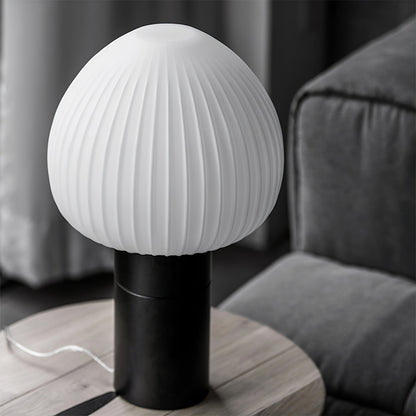 LuxeAura - Table Lamp with Subtle Elegance and Warm, Inviting Light