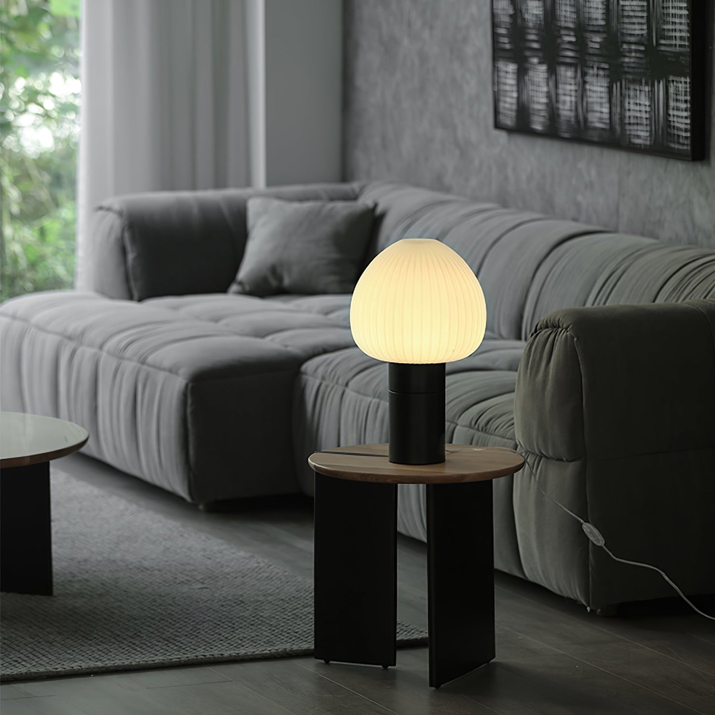 LuxeAura - Table Lamp with Subtle Elegance and Warm, Inviting Light