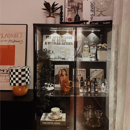 CubeAura - Lámpara de Mesa Geométrica Elegante