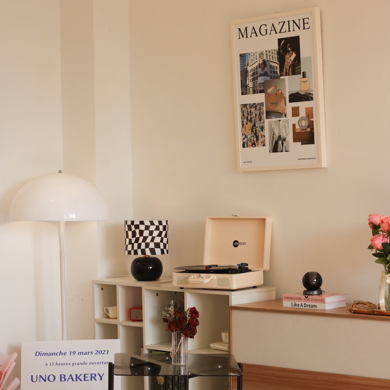 CubeAura - Lámpara de Mesa Geométrica Elegante