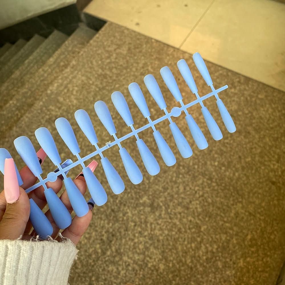 ChicNails Matte Press-On Nails – Elegant Artificial Nails in 13 Colors 12