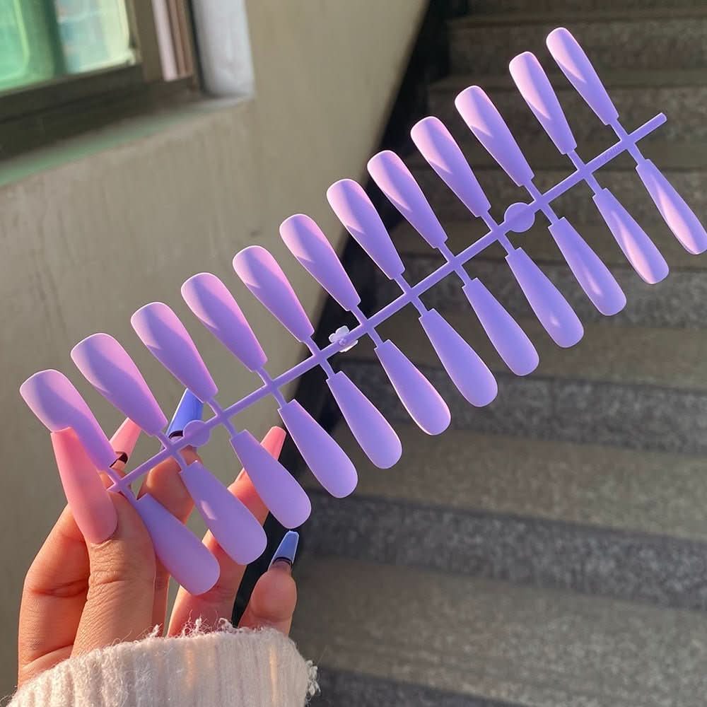 ChicNails Matte Press-On Nails – Elegant Artificial Nails in 13 Colors 16